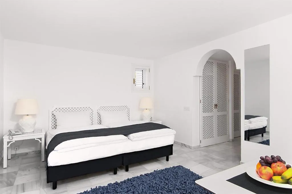 Hotel Village Cala Vadella