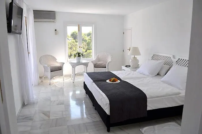 Hotel Village Cala Vadella